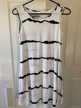 Weaczzy Women's Casual Summer T Shirt Dress Short Sleeve White/Black Size S